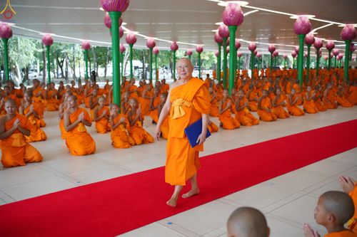 ภาพ No.342071:วันพฤหัสบดีที่ 30 กรกฎาคม พ.ศ.2569 วันเข้าพรรษา วัดพระธรรมกาย
