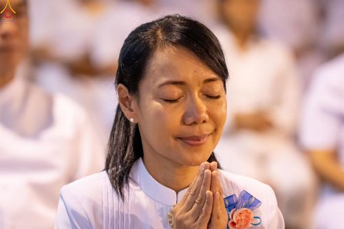 ภาพ No.345941:วันพฤหัสบดีที่ 27 สิงหาคม พ.ศ.2569 พิธีฉลองชัยสวดมนต์บทธัมมจักกัปปวัตตนสูตร 8,657,585,858 จบ ณ มหารัตนวิหารคด วัดพระธรรมกาย