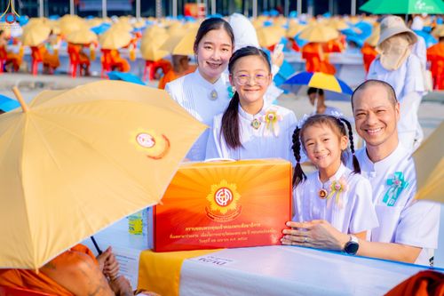 ภาพ No.326622:วันที่ 22 เมษายน พ.ศ.2569(วันคุ้มครองโลก) งานถวายมหาสังฆทาน 40,000 กว่าวัดทั่วประเทศ บรรยากาศความปลื้มตลอดทั้งวัน
