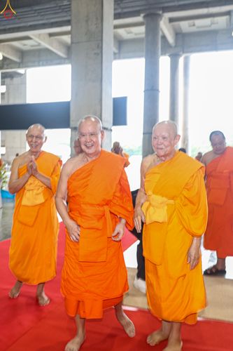 ภาพ No.323472:วันที่ 22 เมษายน พ.ศ.2569(วันคุ้มครองโลก) งานถวายมหาสังฆทาน 40,000 กว่าวัดทั่วประเทศ การเดินทางเข้าวัด , การต้อนรับปฏิสันถารพระสังฆาธิการ  ,  การจัดเตรียมภัตตาหาร , การลงทะเบียน