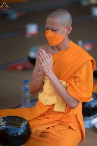 ภาพ No.69876:พิธีถวายภัตตาหารเป็นสังฆทาน แด่คณะพระธรรมยาตราฯ ในโครงการธรรมยาตราฯ ปีที่ 11 ณ อนุสรณ์สถานมหาวิหารพระมงคลเทพมุนี อ.สองพี่น้อง จ.สุพรรณบุรี วันที่ 7 มกราคม พ.ศ. 2566