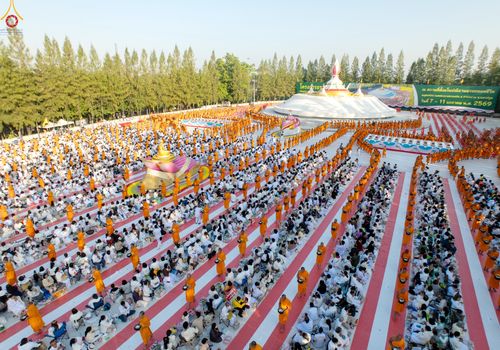 ภาพ No.292414:วันที่ 11 มกราคม พ.ศ. 2569 พิธีตักบาตรพระธรรมยาตรา ณ อนุสรณ์สถานคลองบางนางแท่น อ.สามพราน จ.นครปฐม ในโครงการธรรมยาตรา กตัญญูบูชา มหาปูชนียาจารย์ พระมงคลเทพมุนี(สด จนฺทสโร) พระผู้ปราบมาร อนุสรณ์สถาน 7 แห่ง ปีที่ 14