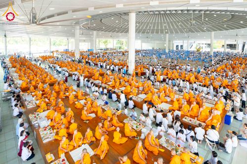 ภาพ No.308864:วันที่ 3 กุมภาพันธ์ พ.ศ. 2569 วันมหาปูชนียาจารย์ ณ หอฉันคุณยายอาจารย์ วัดพระธรรมกาย จ.ปทุมธานี