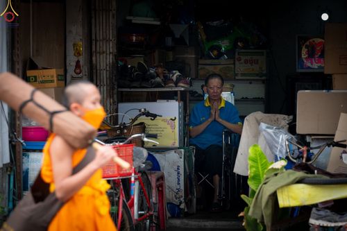 ภาพ No.69026:พิธีต้อนรับพระธรรมยาตรา ในโครงการธรรมยาตรากตัญญูบูชา มหาปูชนียาจารย์ พระมงคลเทพมุนี(สด จนฺทสโร) พระผู้ปราบมาร อนุสรณ์สถาน 7 แห่ง ปีที่ 11 วันที่ 3 มกราคม พ.ศ. 2566 ณ อนุสรณ์สถานมหาวิหารพระมงคลเทพมุนี จ.สุพรรณบุรี