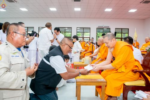 ภาพ No.343014:วันอาทิตย์ที่ 9 สิงหาคม พ.ศ.2569 พิธีมอบพัด ตั้งฐานานุกรม พระราชภาวนาวชิรวิเทศ วิ. ณ ห้องอาคารปลูกศรัทธา 2 วัดพระธรรมกาย