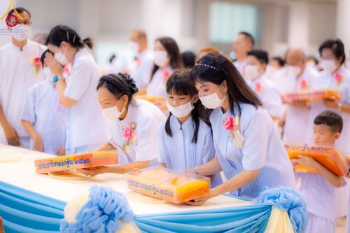 ภาพ No.92293:พิธีทอดกฐินธรรมชัยเพื่อสร้างอาคาร 115 ปี คุณยายอาจารย์มหารัตนอุบาสิกาจันทร์ ขนนกยูง อาทิตย์ต้นเดือนที่ 5 พฤศจิกายน พ.ศ. 2566 ณ วัดพระธรรมกาย จ.ปทุมธานี