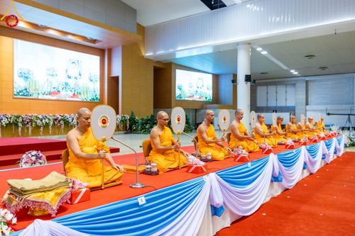 ภาพ No.90690:พิธีบำเพ็ญกุศลสวดพระอภิธรรม อุบาสกถาวร พรหมถาวร (อุบาสกผู้ปั้นพระ) วันอาทิตย์ที่ 15 ตุลาคม พ.ศ. 2566 ณ ห้องแก้วสารพัดนึก 1 สภาธรรมกายสากล วัดพระธรรมกาย จ.ปทุมธานี