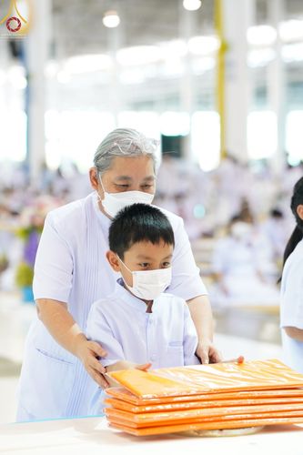 ภาพ No.65331:พิธีทอดผ้าป่า ในวันอาทิตย์ต้นเดือนที่ 4 ธันวาคม พ.ศ. 2565 ณ วัดพระธรรมกาย จ.ปทุมธานี