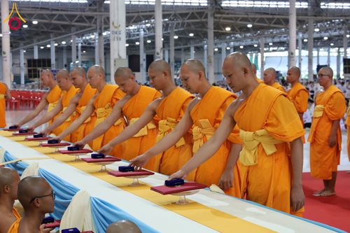 ภาพ No.308725:วันที่ 1 กุมภาพันธ์ พ.ศ. 2569 พิธีรับประกาศนียบัตร และพระของขวัญพระธรรมยาตรา ณ สภาธรรมกายสากล วัดพระธรรมกาย จ.ปทุมธานี