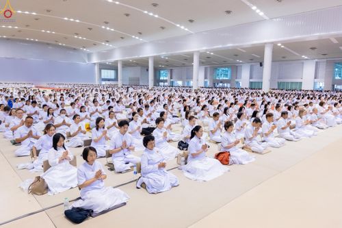 ภาพ No.311795:วันอังคารที่ 3 มีนาคม พ.ศ.2569 ปฏิบัติธรรมภาคสายวันมาฆบูชา พิธีถวายภัตตาหารเป็นสังฆทาน ณ สภาธรรมกายสากล วัดพระธรรมกาย