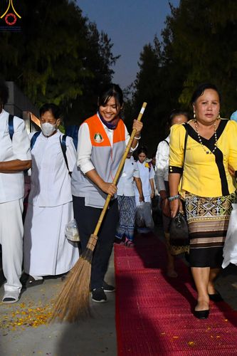 ภาพ No.105874:V.2 ทุ่มเท การเตรียมงาน เก็บงาน การรับบุญของเจ้าหน้าที่หน่วยงานต่างๆ เพื่อโครงการธรรมยาตรา กตัญญูบูชามหาปูชนียาจารย์ พระมงคลเทพมุนี (สด จนฺทสโร) พระผู้ปราบมาร อนุสรณ์สถาน 7 แห่ง ปีที่ 12 ระหว่างวันที่ 2 - 31 มกราคม พ.ศ.2567