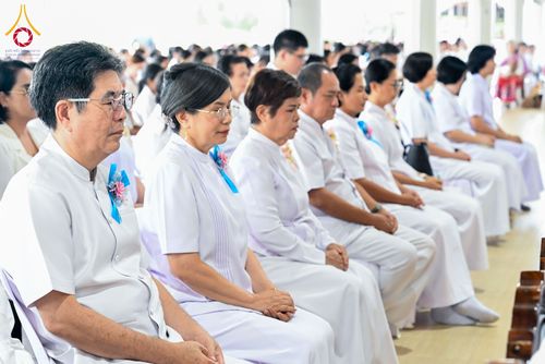 ภาพ No.348999:วันที่ 12 กันยายน พ.ศ.2569 พิธีตักบาตรแด่คณะสงฆ์ 323 วัด 4 จังหวัดชายแดนภาคใต้ พิธีถวายสังฆทานแด่คณะสงฆ์ 323 วัด ปีที่ 22 ครั้งที่ 189 พิธีมอบกองทุนหนุนแรงใจช่วยครูใต้ ปีที่ 19 ครั้งที่ 151 และพิธีทำบุญอุทิศส่วนกุศลให้ผู้วายชนม์ ณ ศูนย์อบรมเยาวชนปัตตานี 