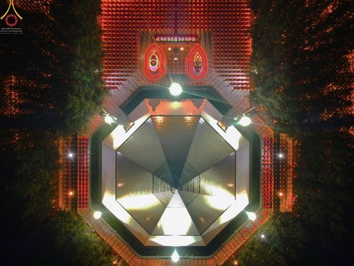 ภาพ No.69374:พิธีจุดประทีปถวายเป็นพุทธบูชา และบูชาธรรมมหาปูชนียาจารย์ ในโครงการธรรมยาตรากตัญญูบูชา มหาปูชนียาจารย์ พระมงคลเทพมุนี(สด จนฺทสโร) พระผู้ปราบมาร ปีที่ 11 ณ อนุสรณ์สถานมหาวิหารพระมงคลเทพมุนี อ.สองพี่น้อง จ.สุพรรณบุรี