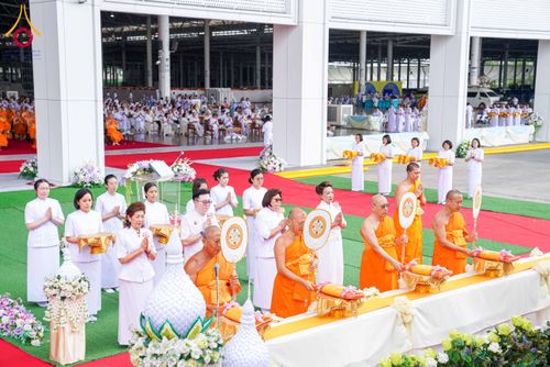 ภาพ No.316523:วันอาทิตย์ที่ 29 มีนาคม พ.ศ. 2569 พิธีทอดผ้าบังสุกุลและพิธีชำระร่าง โยมพ่อณรงค์ จินตมากุล  สิริอายุ 99 ปี 11 เดือน โยมบิดา พระครูปลัดรัตนวีรวัฒน์ (รังสฤษดิ์ อิทฺธิจินตโก) ที่ปรึกษาเจ้าคณะจังหวัดปทุมธานี เจ้าอาวาสวัดพระธรรมกาย  ณ ฌาปนสถานชั่วคราว ทางเข้า 