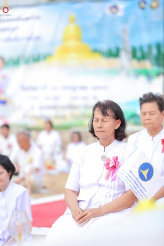 ภาพ No.339455:วันอังคารที่ 14  กรกฎาคม 2569 พิธีทอดผ้าป่าและพิธีตอกเสาเข็มมงคลต้นสุดท้าย องค์พระเจดีย์เพื่อสร้างสันติภาพโลก  ณ ธุดงคสถานพัฒนานิคม อ.พัฒนาพิคม จ.ลพบุรี