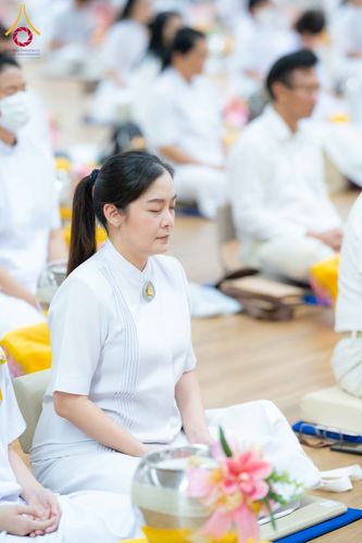 ภาพ No.310645:วันอาทิตย์ที่ 22 กุมภาพันธ์ พ.ศ. 2569 พิธีถวายโคมมาฆประทีป ณ ห้องแก้วสารพัดนึก 2 วัดพระธรรมกาย จ.ปทุมธานี