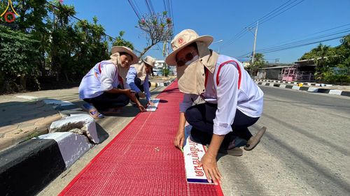 ภาพ No.105966:V.2 ทุ่มเท การเตรียมงาน เก็บงาน การรับบุญของเจ้าหน้าที่หน่วยงานต่างๆ เพื่อโครงการธรรมยาตรา กตัญญูบูชามหาปูชนียาจารย์ พระมงคลเทพมุนี (สด จนฺทสโร) พระผู้ปราบมาร อนุสรณ์สถาน 7 แห่ง ปีที่ 12 ระหว่างวันที่ 2 - 31 มกราคม พ.ศ.2567