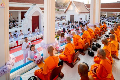 ภาพ No.297580:วันที่ 18 มกราคม พ.ศ. 2569 พิธีตักบาตรพระธรรมยาตรา ณ วัดโบสถ์บน ต.บางคูเวียง จ.นนทบุรี อนุสรณ์สถานลำดับที่ 4 สถานที่เกิดด้วยกายธรรม ในโครงการธรรมยาตรา กตัญญูบูชา มหาปูชนียาจารย์ พระมงคลเทพมุนี(สด จนฺทสโร) พระผู้ปราบมาร อนุสรณ์สถาน 7 แห่ง ปีที่ 14