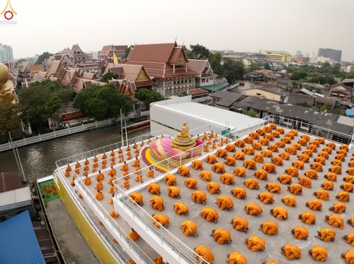 ภาพ No.299980:วันที่ 22 มกราคม พ.ศ.2569 พระธรรมยาตราปฏิบัติธรรม และถ่ายภาพหมู่ประวัติศาสตร์ ณ อาคารธรรมยาตรา กตัญญูบูชามหาปูชนียาจารย์  ตรงข้ามวัดปากน้ำภาษีเจริญ จ.กรุงเทพมหานคร ในโครงการธรรมยาตรา กตัญญูบูชา มหาปูชนียาจารย์ พระมงคลเทพมุนี(สด จนฺทสโร) พระผู้ปราบมาร อนุ