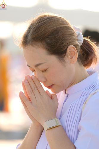 ภาพ No.279931:วันที่ 1 มกราคม พ.ศ.2569 พิธีตักบาตรในวันขึ้นปีใหม่ ณ ลานธรรม วัดพระธรรมกาย