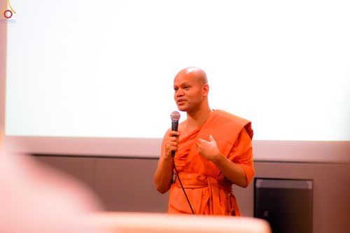 ภาพ No.319201:วันที่ 3 เมษายน พ.ศ. 2569 คณะชาวอินเดีย 47 ท่าน เข้าเยี่ยมชม วัดพระธรรมกาย