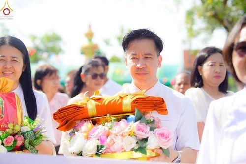ภาพ No.170599:พิธีทอดกฐิน ณ วัดคุ้งกร่างภาราม ต.บางตลาด อ.คลองเขื่อน จ.ฉะเชิงเทรา ในโครงการกฐินสามัคคีทั่วไทย 30,000 วัด บูชาธรรม 80 ปี หลวงพ่อธัมมชโย โดยคณะศิษยานุศิษย์วัดพระธรรมกาย วันที่ 27 ตุลาคม พ.ศ. 2567