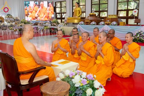 ภาพ No.315473:วันพุธที่ 25 มีนาคม พ.ศ. 2569 พิธีบำเพ็ญกุศล คุณพ่อณรงค์ จินตมากุล  สิริอายุ 99 ปี 11 เดือน โยมบิดา พระครูปลัดรัตนวีรวัฒน์ (รังสฤษดิ์ อิทฺธิจินตโก) ที่ปรึกษาเจ้าคณะจังหวัดปทุมธานี เจ้าอาวาสวัดพระธรรมกาย  ณ ห้องปลูกศรัทธา 2 วัดพระธรรมกาย ปทุมธานี