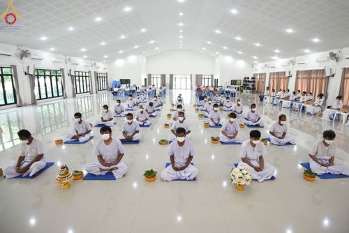 ภาพ No.100997:พิธีตัดปอยผมและปลงผมธรรมทายาท โครงการอุปสมบทบูชาธรรมมหาปูชนียาจารย์ พ.ศ. 2566 ณ ศูนย์อบรมจังหวัดสระบุรี วันเสาร์ที่ 2 ธันวาคม พ.ศ. 2566