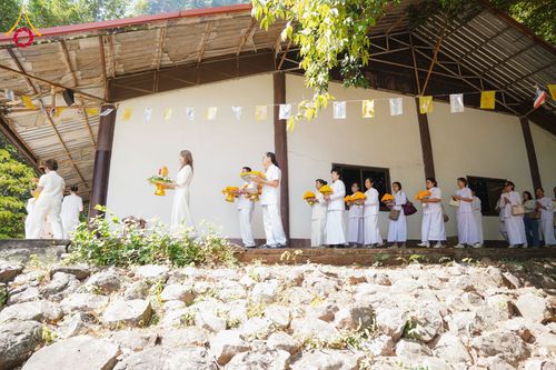 ภาพ No.171058:พิธีทอดกฐิน ณ วัดถ้ำผายา อ.นาด้วง จ.เลย ในโครงการกฐินสามัคคีทั่วไทย 30,000 วัด บูชาธรรม 80 ปี หลวงพ่อธัมมชโย โดยคณะศิษยานุศิษย์วัดพระธรรมกาย วันที่ 27 ตุลาคม พ.ศ. 2567