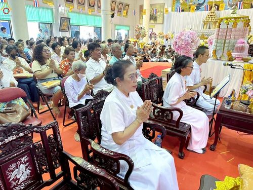 ภาพ No.260804:วันที่ 19 ตุลาคม พ.ศ. 2568 พิธีทอดกฐินสามัคคีทั่วไทย 30,000 วัด โดยคณะศิษยานุศิษย์ บูชาธรรม 81 ปี หลวงพ่อธัมมชโย ณ วัดเอี่ยมประชามิตร ต.แหลมฟ้าผ่า อ.พระสมุทรเจดีย์ จ.สมุทรปราการ