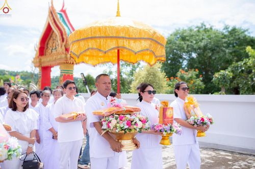 ภาพ No.262192:วันที่ 24 ตุลาคม พ.ศ. 2568 พิธีทอดกฐินสามัคคีทั่วไทย 30,000 วัด โดยคณะศิษยานุศิษย์ บูชาธรรม 81 ปี หลวงพ่อธัมมชโย ณ วัดดงรัง อ.ด่านช้าง จ.สุพรรรณบุรี