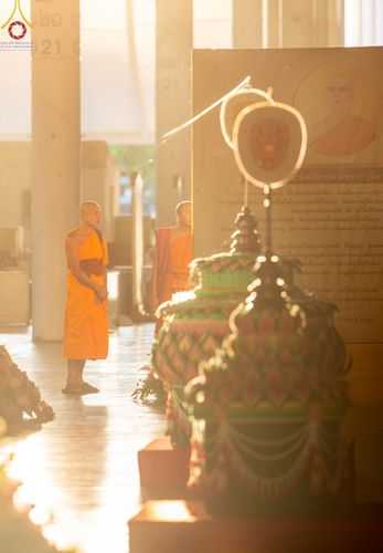 ภาพ No.150955:พิธีตักบาตร ในวันอาทิตย์ต้นเดือน วันที่ 1 กันยายน พ.ศ. 2567 ณ สภาธรรมกายสากล วัดพระธรรมกาย