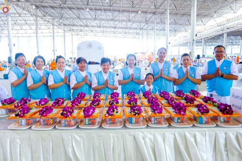 ภาพ No.235890:วันที่ 3 สิงหาคม พ.ศ. 2568 ภาพบรรยากาศ การต้อนรับปฎิสันถาร ของคณะสงฆ์ ในวันสมาธิโลก พิธีถวายมหาสังฆทาน 2,000 กว่าวัด ณ วัดพระธรรมกาย