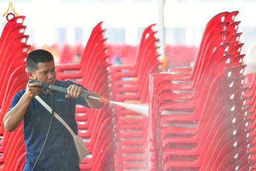 ภาพ No.213329:วันที่ 11-28 มีนาคม พ.ศ. 2568 เจ้าหน้าที่ และอาสาสมัคร เตรียมงานบุญวันคุ้มครองโลก ณ วัดพระธรรมกาย