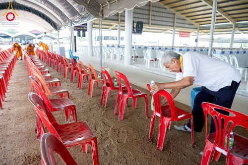 ภาพ No.230111:วันเสาร์ที่ 28 มิถุนายน พ.ศ. 2568 พิธีถวายสังฆทาน 323 วัด 4 จังหวัดชายแดนใต้ ปีที่ 21 ครั้งที่ 178 พิธีมอบกองทุนหนุนแรงใจช่วยครูใต้ ปีที่ 18 ครั้งที่ 142 ณ ศูนย์อบรมเยาวชนจังหวัดปัตตานี