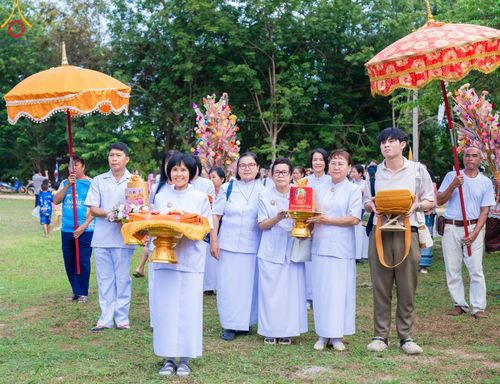 ภาพ No.179142:พิธีทอดกฐิน ณ วัดปราโมทย์อันธวัน อ.เมือง จ.นครพนม ในโครงการกฐินสามัคคีทั่วไทย 30,000 วัด บูชาธรรม 80 ปี หลวงพ่อธัมมชโย โดยคณะศิษยานุศิษย์วัดพระธรรมกาย วันที่ 23 ตุลาคม พ.ศ. 2567