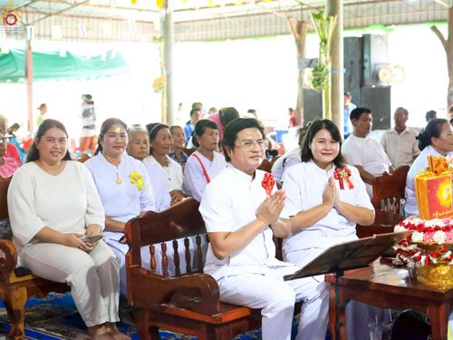 ภาพ No.256406:วันที่ 12 ตุลาคม พ.ศ. 2568 พิธีทอดกฐินสามัคคีทั่วไทย 30,000 วัด โดยคณะศิษยานุศิษย์ บูชาธรรม 81 ปี หลวงพ่อธัมมชโย ณ วัดหนองเค็ด จ.กาญจนบุรี