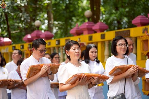 ภาพ No.252023:วันที่ 11 ตุลาคม พ.ศ. 2568 พิธีทอดกฐินสามัคคีทั่วไทย 30,000 วัด โดยคณะศิษยานุศิษย์ บูชาธรรม 81 ปี หลวงพ่อธัมมชโย ณ วัดสร่างโศก อ.บ้านหมอ จ.สระบุรี