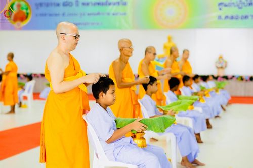 ภาพ No.63209:พิธีบรรพชาสามเณร ฟื้นฟูพระพุทธศาสนาทั่วไทย ณ ศูนย์ปฏิบัติธรรมสมุทรปราการ ต.คลองด่าน อ.บางบ่อ จ.สมุทรปราการ วันที่ 6 และ 9 เมษายน พ.ศ. 2567