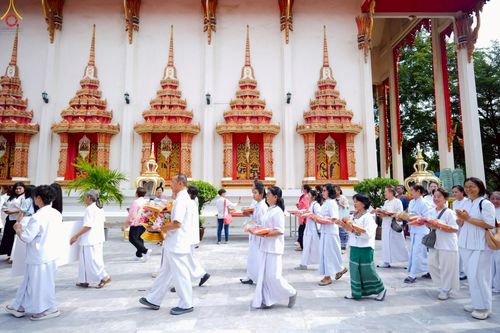 ภาพ No.259430:วันที่ 11 ตุลาคม พ.ศ. 2568 พิธีทอดกฐินสามัคคีทั่วไทย 30,000 วัด โดยคณะศิษยานุศิษย์ บูชาธรรม 81 ปี หลวงพ่อธัมมชโย ณ วัดเวฬุวนาราม(ไผ่เขียว) เขตดอนเมือง กรุงเทพมหานคร