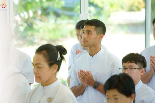 ภาพ No.269607:วันที่ 8 ตุลาคม พ.ศ. 2568 พิธีถวายปัจจัยสมทบกฐิน ในโครงการทอดกฐินสามัคคีทั่วไทย 30,000 วัด โดยคณะศิษยานุศิษย์ บูชาธรรม 81 ปี หลวงพ่อธัมมชโย ณ  วัดป่าศรีถาวร บางแก้วฟ้า , วัดป่าศรีถาวร คลองโยง , วัดป่าสติปัฏฐาน , วัดพุทธธรรมรังษี ในจังหวัดนครปฐม