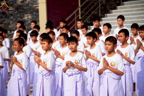 ภาพ No.213739:วันเสาร์ที่ 29 มีนาคม พ.ศ. 2568 พิธีตัดปอยผม ขอขมาผู้ปกครอง มอบบาตร-ผ้าไตร และพิธีบรรพชาสามเณร ณ ศูนย์ปฏิบัติธรรมจังหวัดระยอง (บ้านช่องลม) ต.บางบุตร อ.บ้านค่าย จ.ระยอง