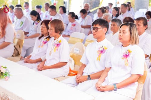 ภาพ No.179799:พิธีทอดกฐินบรมจักรพรรดิ สร้างอุโบสถ 80 ปี บูชาธรรมหลวงพ่อธัมมชโย ณ วัดพระธรรมกายแคลิฟอร์เนีย ประเทศสหรัฐอเมริกา วันอาทิตย์ที่ 10 พฤศจิกายน พ.ศ. 2567