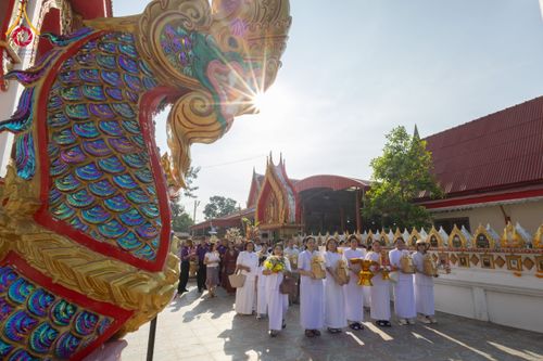 ภาพ No.174381:พิธีทอดกฐิน วัดสาลวัน จ.นครปฐม ในโครงการกฐินสามัคคีทั่วไทย 30,000 วัด บูชาธรรม 80 ปี หลวงพ่อธัมมชโย โดยคณะศิษยานุศิษย์วัดพระธรรมกาย วันที่ 10 พฤศจิกายน พ.ศ. 2567