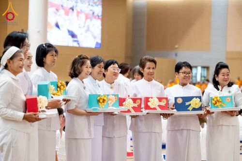 ภาพ No.237790:วันอาทิตย์ที่ 10 สิงหาคม พ.ศ. 2568 พิธีถวายไทยธรรมมุทิตาเปรียญธรรมและบาลีศึกษา ณ ห้องแก้วสารพัดนึก2 วัดพระธรรมกาย ปทุมธานี