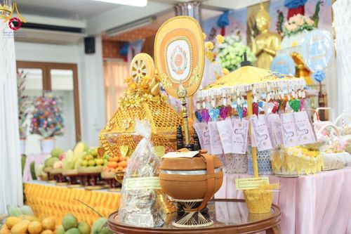 ภาพ No.178658:พิธีทอดกฐิน ณ วัดลครทำ แขวงบ้านช่างหล่อ บางกอกน้อย กรุงเทพฯ แขวงบางพลัด เขตบางพลัด กรุงเทพฯ ในโครงการกฐินสามัคคีทั่วไทย 30,000 วัด บูชาธรรม 80 ปี หลวงพ่อธัมมชโย โดยคณะศิษยานุศิษย์วัดพระธรรมกาย วันที่ 9 พฤศจิกายน พ.ศ. 2567