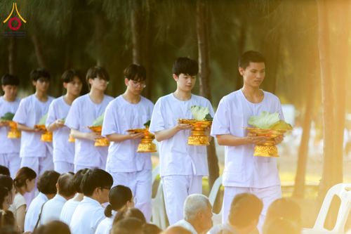 ภาพ No.135262:พิธีปลงผม ธรรมทายาท ระดับอุดมศึกษา รุ่นที่ 51 ภาคฤดูร้อน ณ วัดพระธรรมกาย จ.ปทุมธานี วันเสาร์ที่ 6 เมษายน พ.ศ. 2567