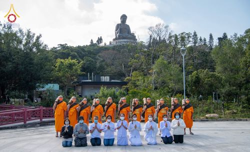 ภาพ No.68008:พิธีบรรพชาสามเณร รุ่นที่ 9 ประจำปี 2565 ณ วัดพระธรรมกายฮ่องกง ประเทศสาธารณรัฐประชาชนจีน วันที่ 24 ธันวาคม พ.ศ. 2565