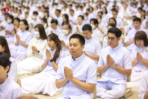 ภาพ No.209495:วันอาทิตย์ที่ 2 มีนาคม พ.ศ. 2568 พิธีบูชาข้าวพระ ณ สภาธรรมกายสากล วัดพระธรรมกาย