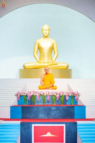 ภาพ No.240606:วันพุธที่ 27 สิงหาคม พ.ศ. 2568 พิธีปฏิบัติธรรมภาคสาย ในวันธรรมชัย ณ วัดพระธรรมกาย จ.ปทุมธานี